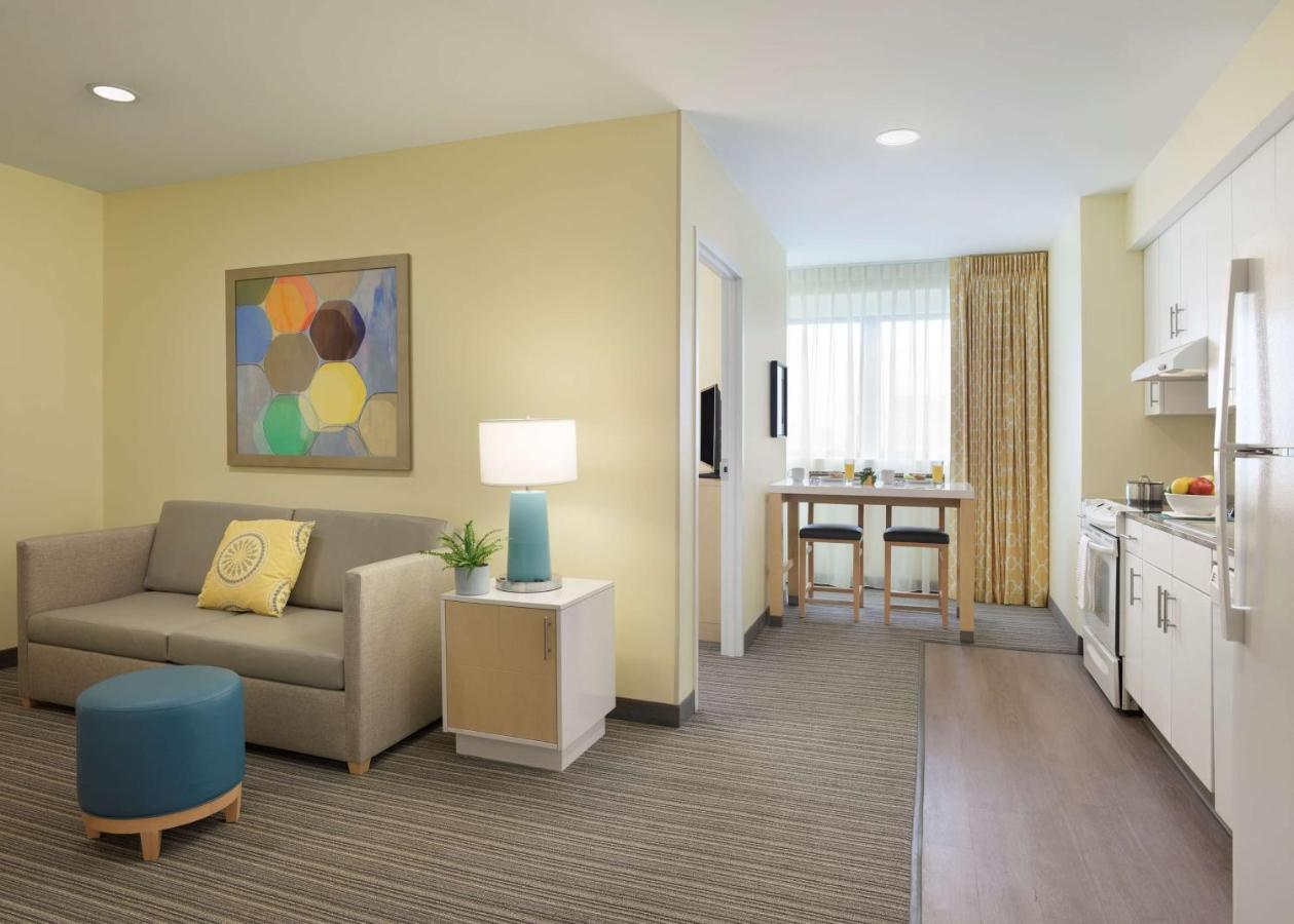 One Bedroom Suite - King
