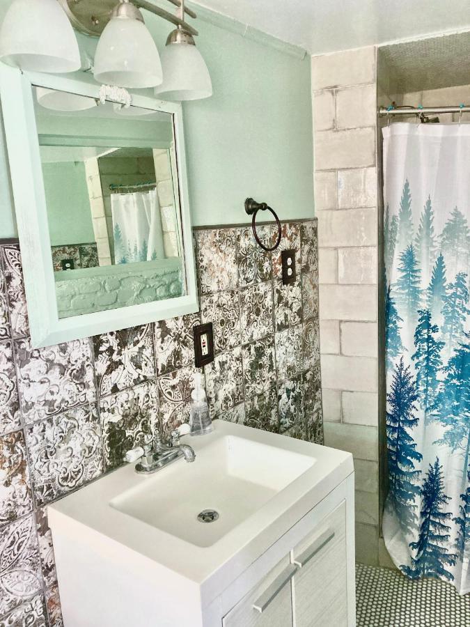 Triple Room with Ensuite Bathroom