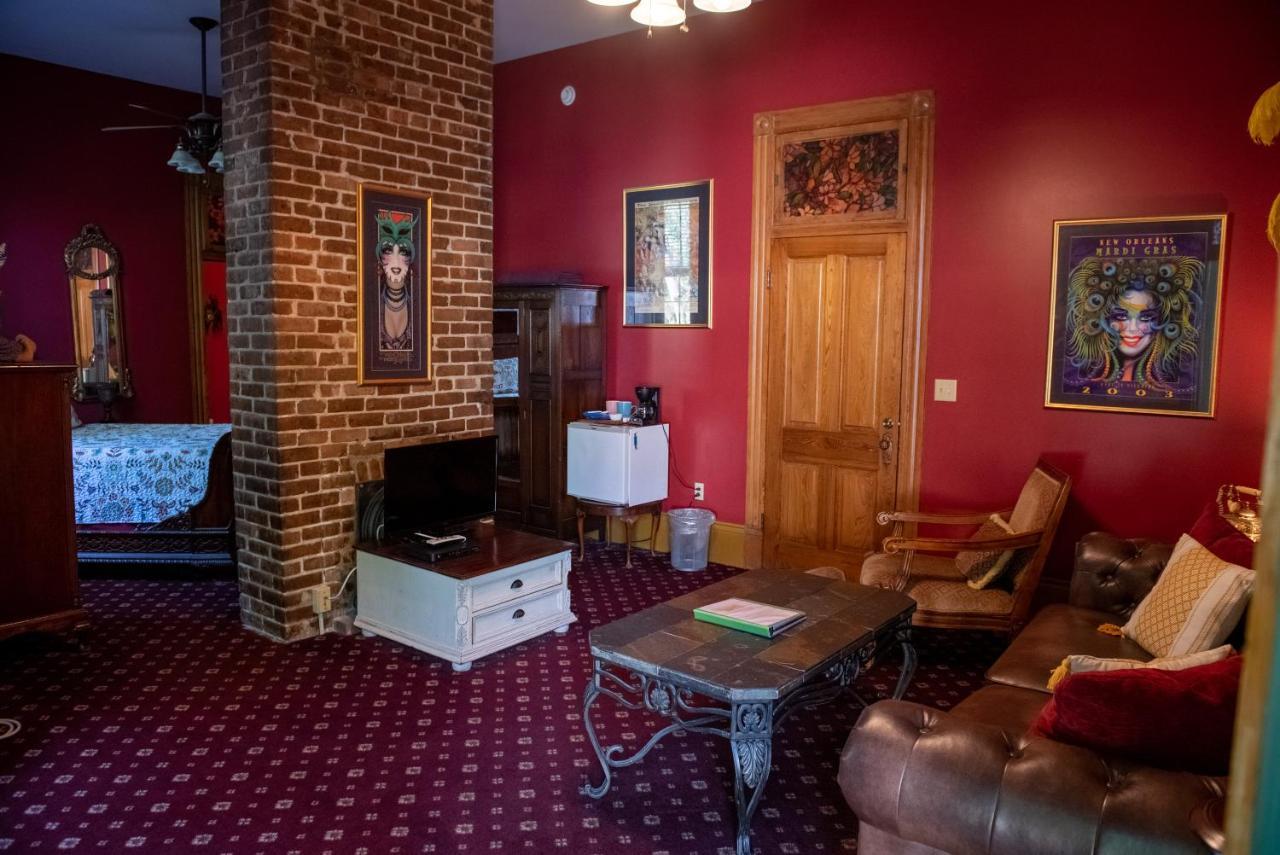 Queen Suite