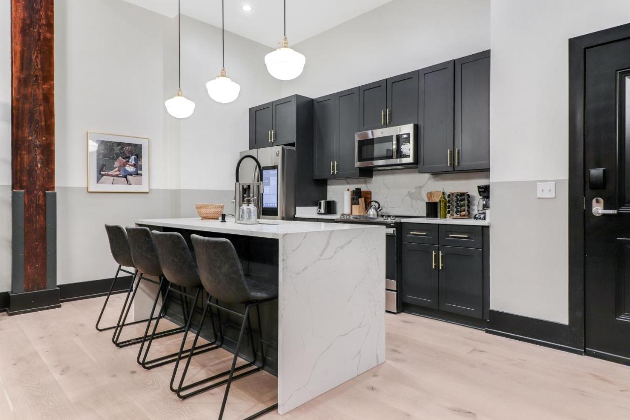 Two-Bedroom Deluxe Apartment