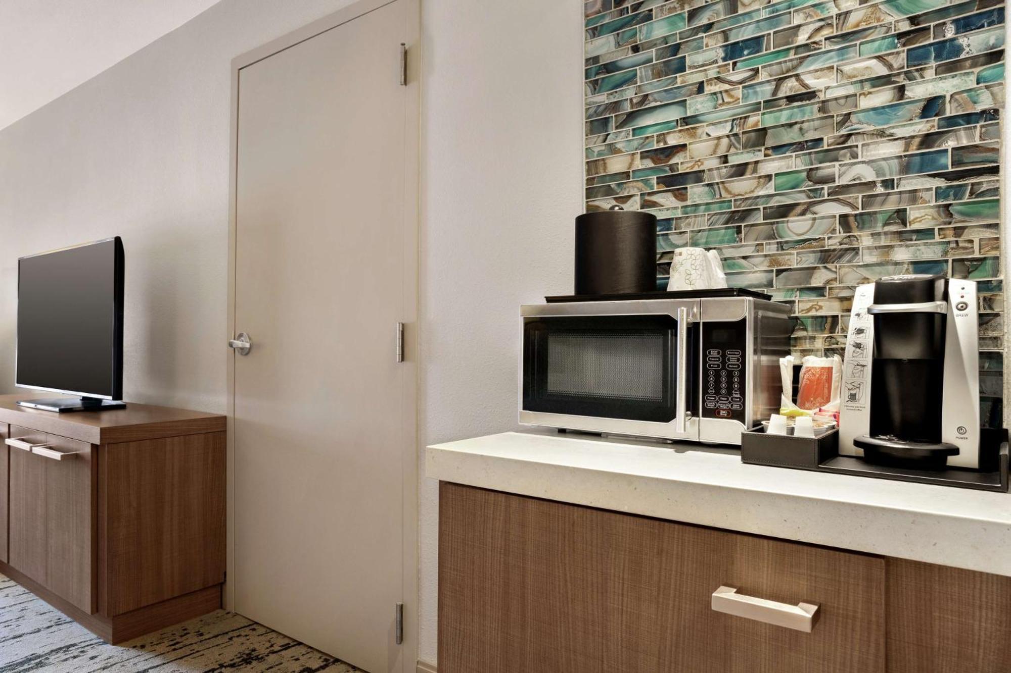 Two Queen Suite - Hearing Accessible