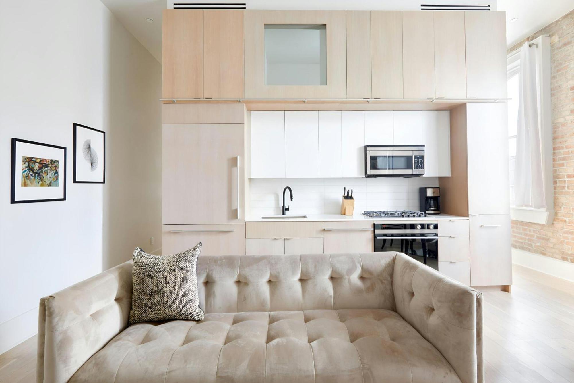 One-Bedroom Apartment King Bed,1666736478:JPEG