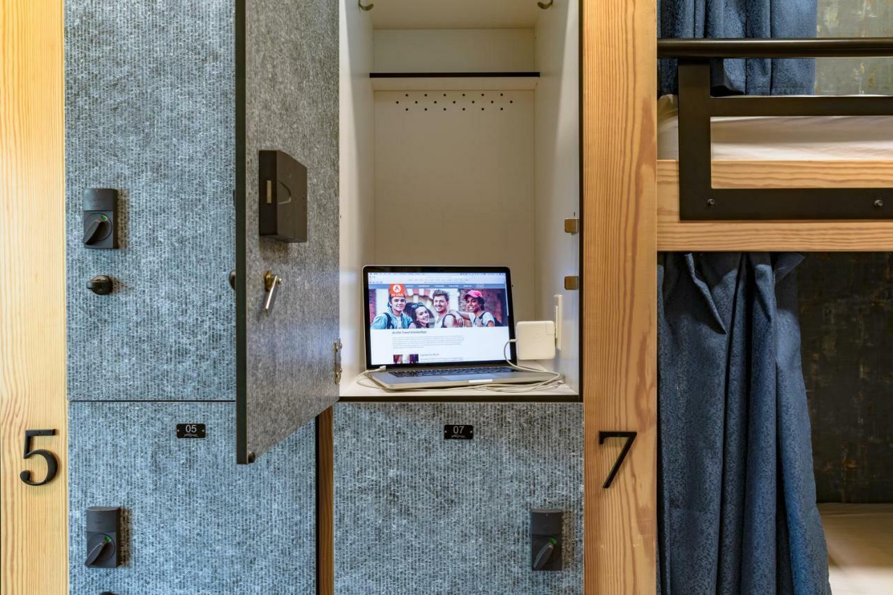 Bed All-Gender 8-Bed Dormitory