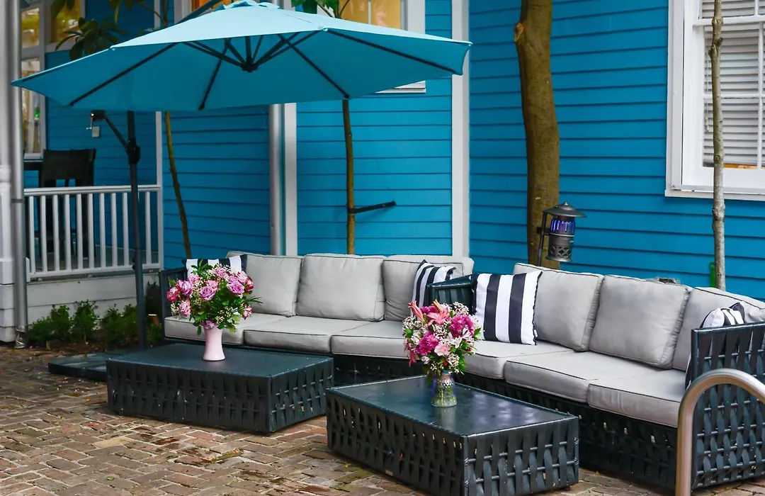 Five Br - Sleeps 10! Steps From French Quarter-1