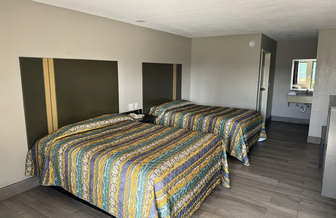 Nola Inn & Suites-1
