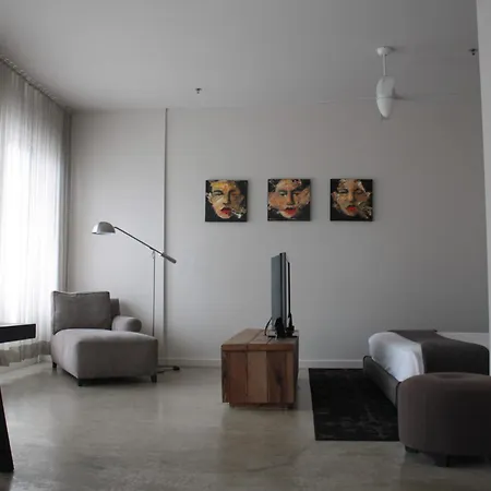 Loft 523-3
