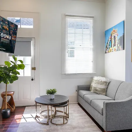 Fabulous Cottages With City Views-3