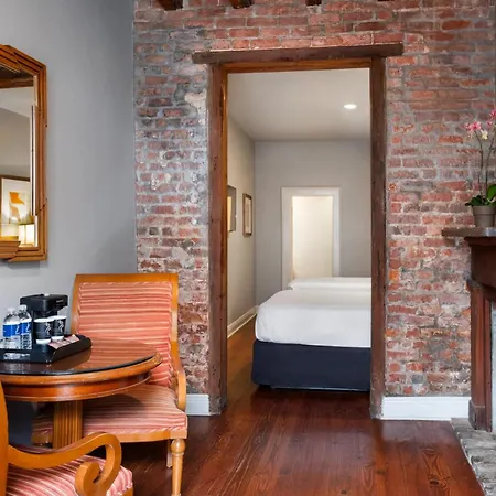 New Orleans Courtyard Hotel By The French Quarter-2