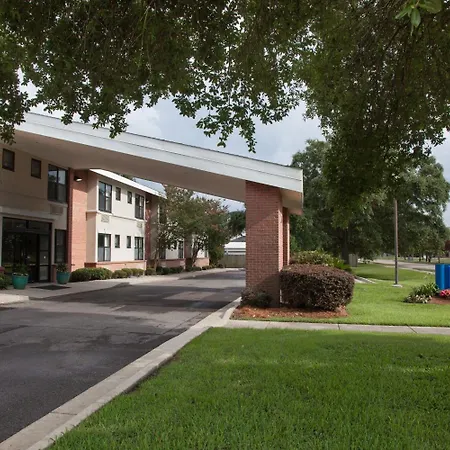 Federal City Inn & Suites-3