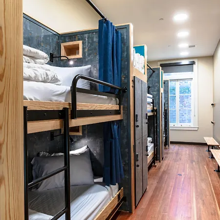 Hi New Orleans Hostel-3