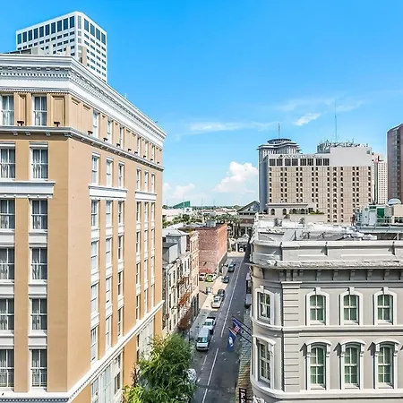 Beautiful Condos Steps From French Quarter And Bourbon St-3