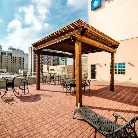 Gorgeous Condos - Walk To French Quarter-2